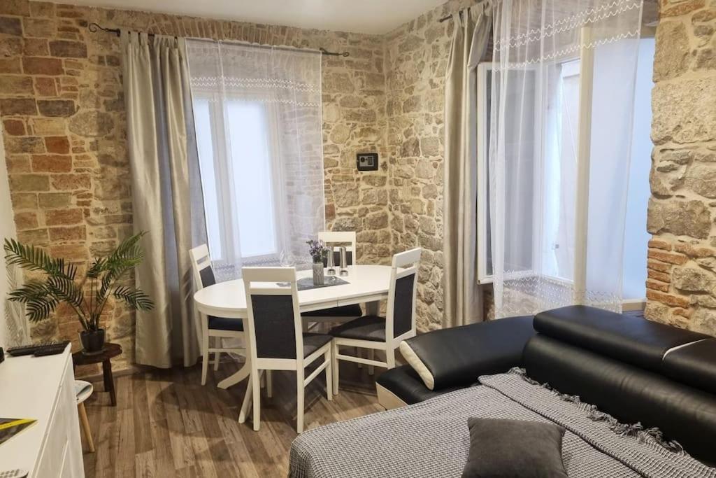 Apartman Palace *
